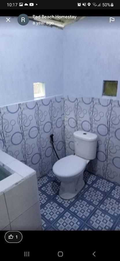 Red Beach Homestay Pasanggaran Экстерьер фото
